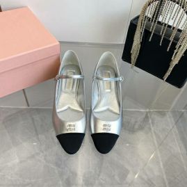 Picture of Miu Miu Shoes Women _SKUfw156968448fw